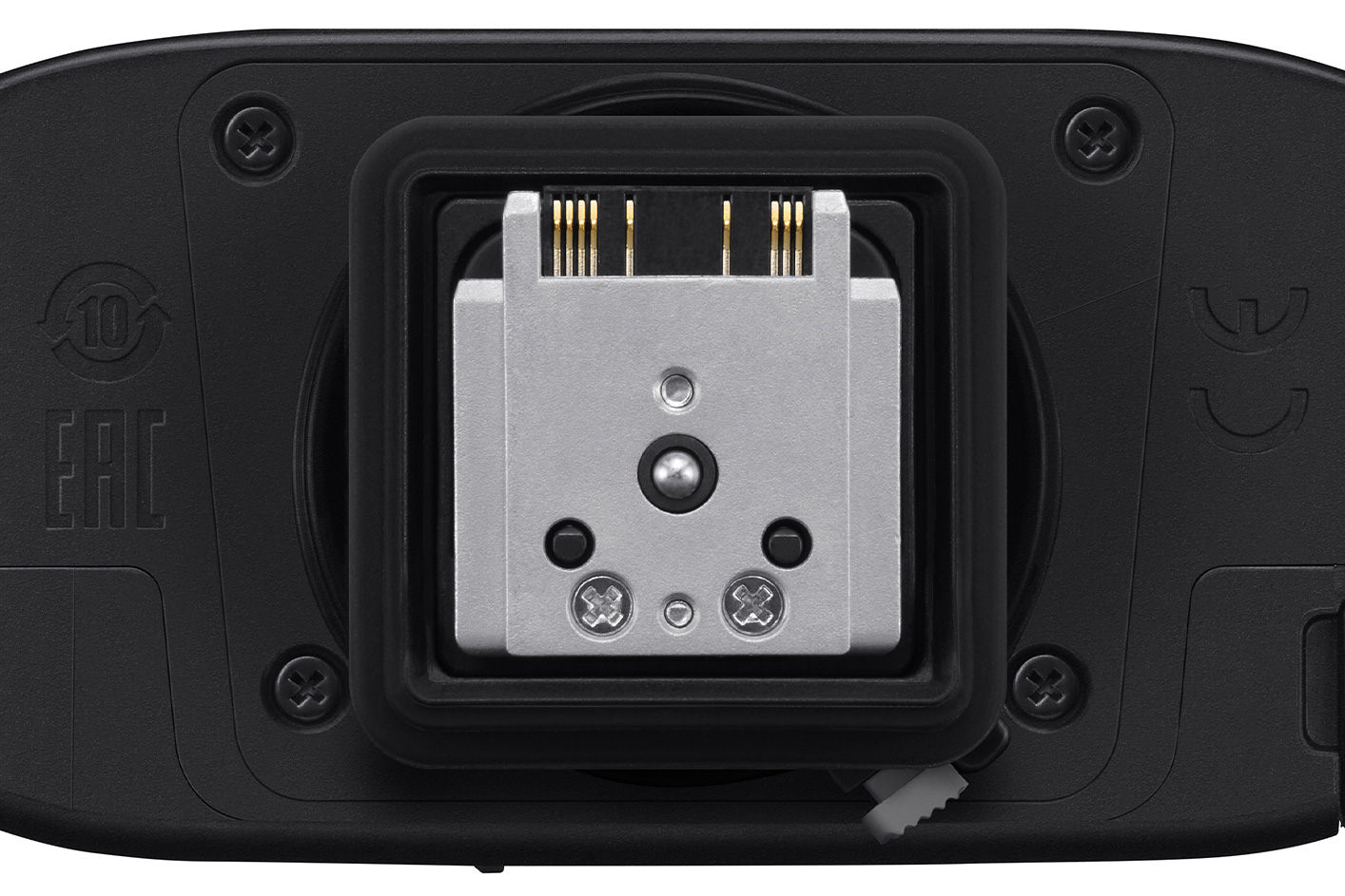 Bild på metallsko med robust sidoram under blixten